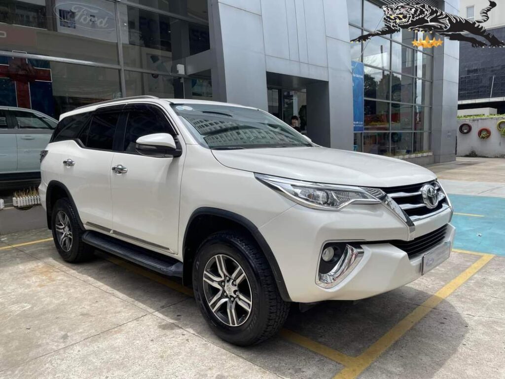 cho-thue-xe-fortuner